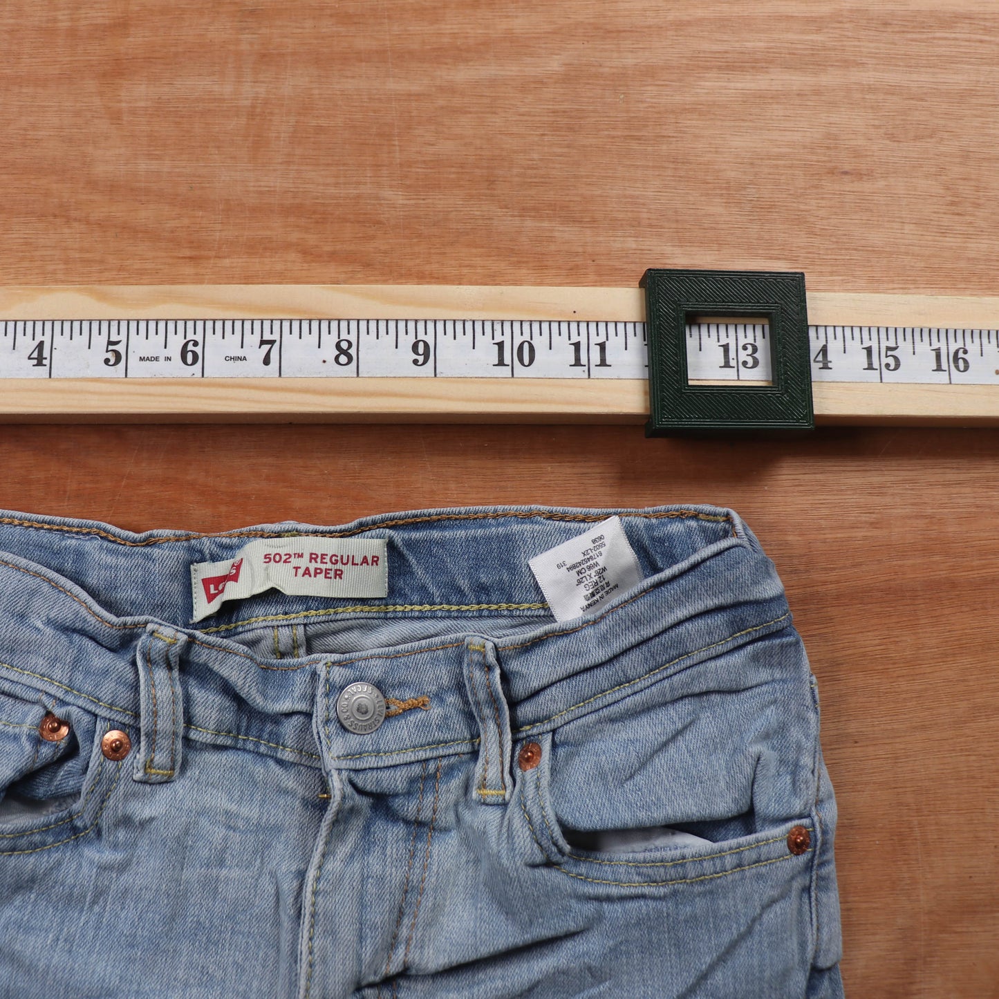 Levi's 502 Red Tab W26 L26 Tapered Leg Regular Fit Blue Denim Jeans