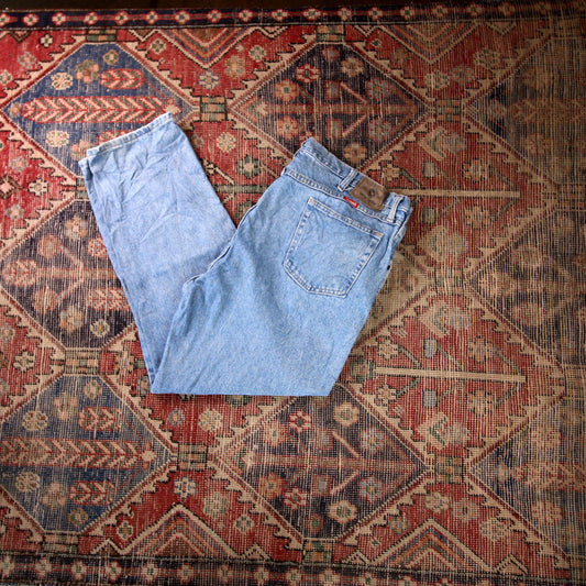 Wrangler W42 L30 Straight Leg Relaxed Fit Blue Denim Jeans