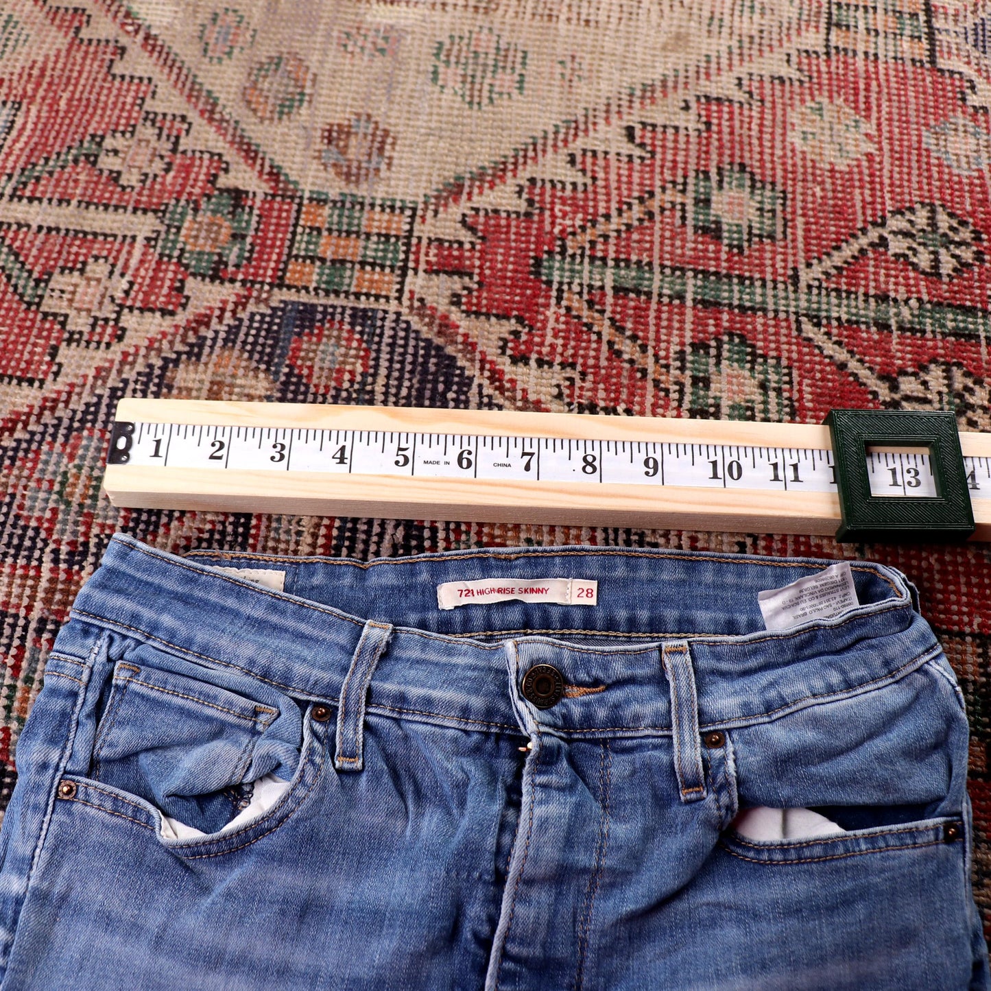 Levi's 721 Red Tab W26 L30 Skinny Classic Ripped Style Blue Denim Jeans