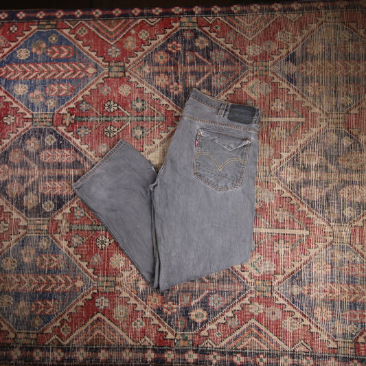 Levi's W40 L30 Straight Leg Loose Fit Grey Denim Jeans