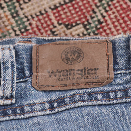 Wrangler W34 L32 Straight Leg Relaxed Fit Blue Denim Jeans