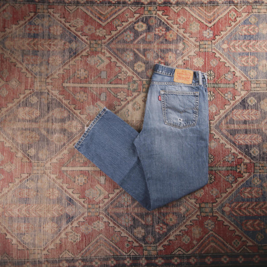Levi's 514 Red Tab W32 L30 Straight Leg Classic Ripped Style Blue Denim Jeans
