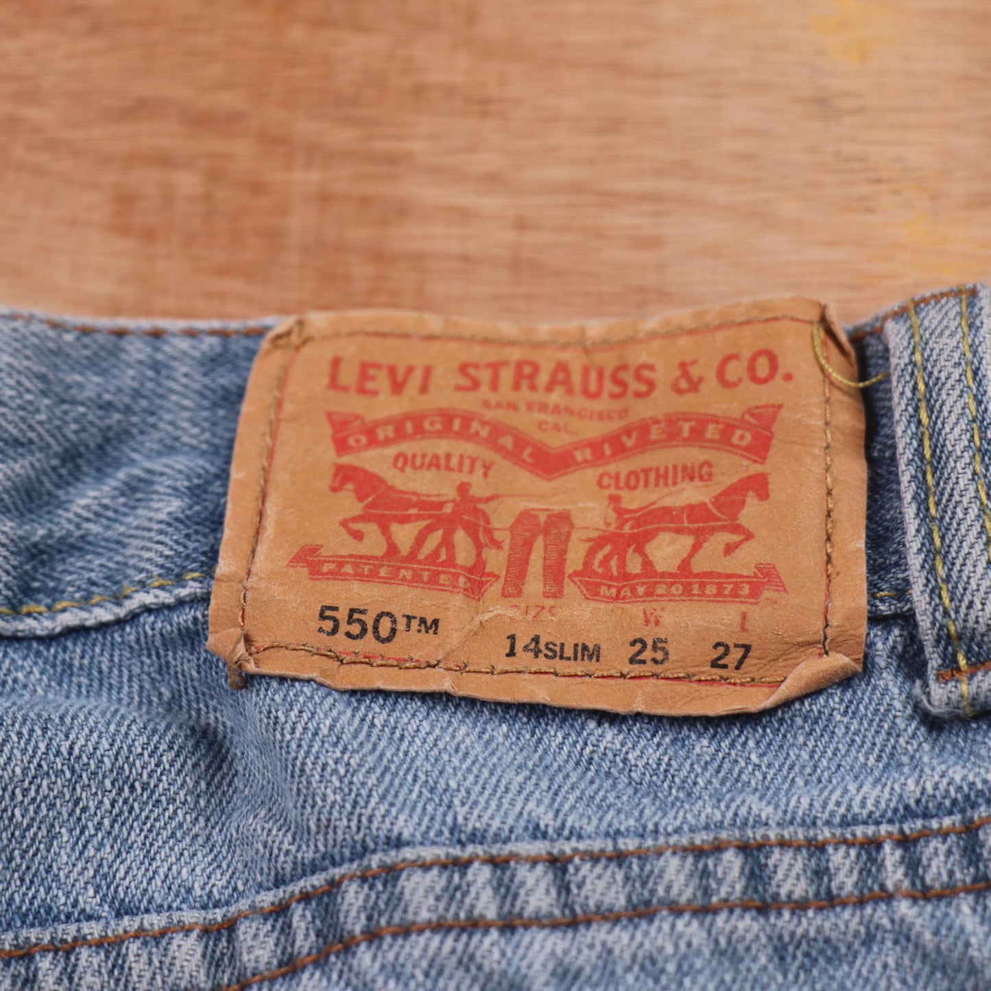 Levi's 550 Red Tab W26 L26 Tapered Leg Relaxed Fit Blue Denim Jeans