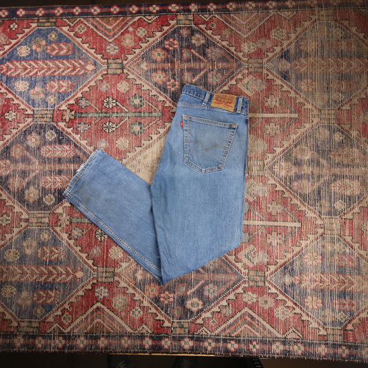 Levi's W36 L31 Straight Leg Relaxed Fit Blue Denim Jeans