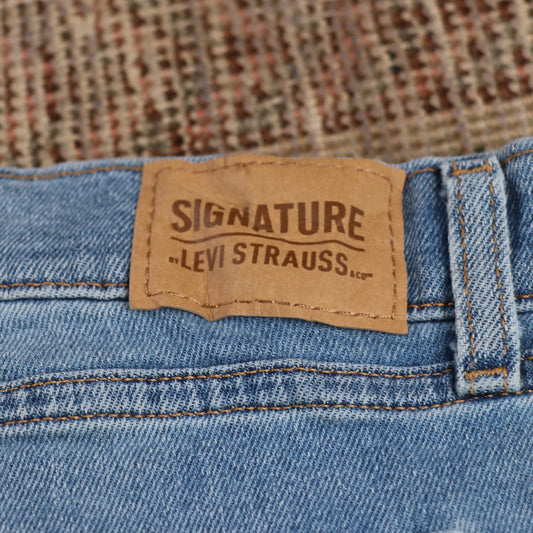 Levi's Signature W34 L25 Boyfriend Classic Ripped Style Blue Denim Jeans