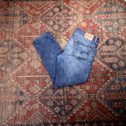 Levi's W34 L29 Straight Leg Classic Ripped Style Blue Denim Jeans
