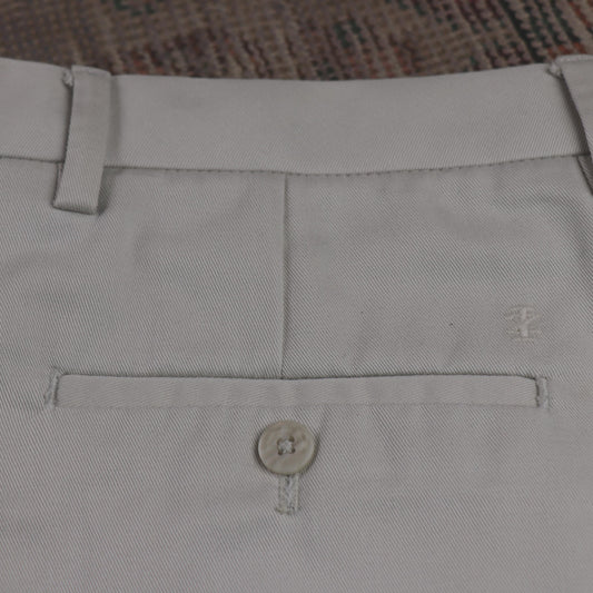 IZOD W36 L29 Straight Leg Beige Cotton Blend Trousers
