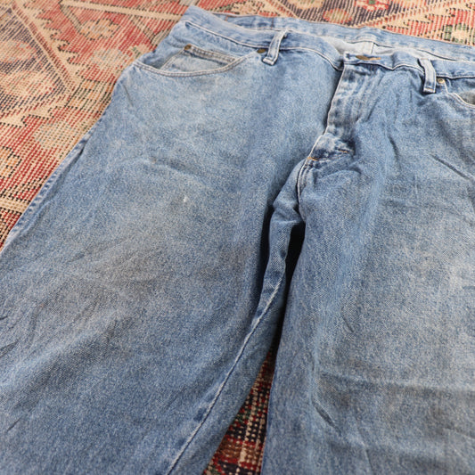Wrangler W32 L30 Relaxed Blue Denim Jeans