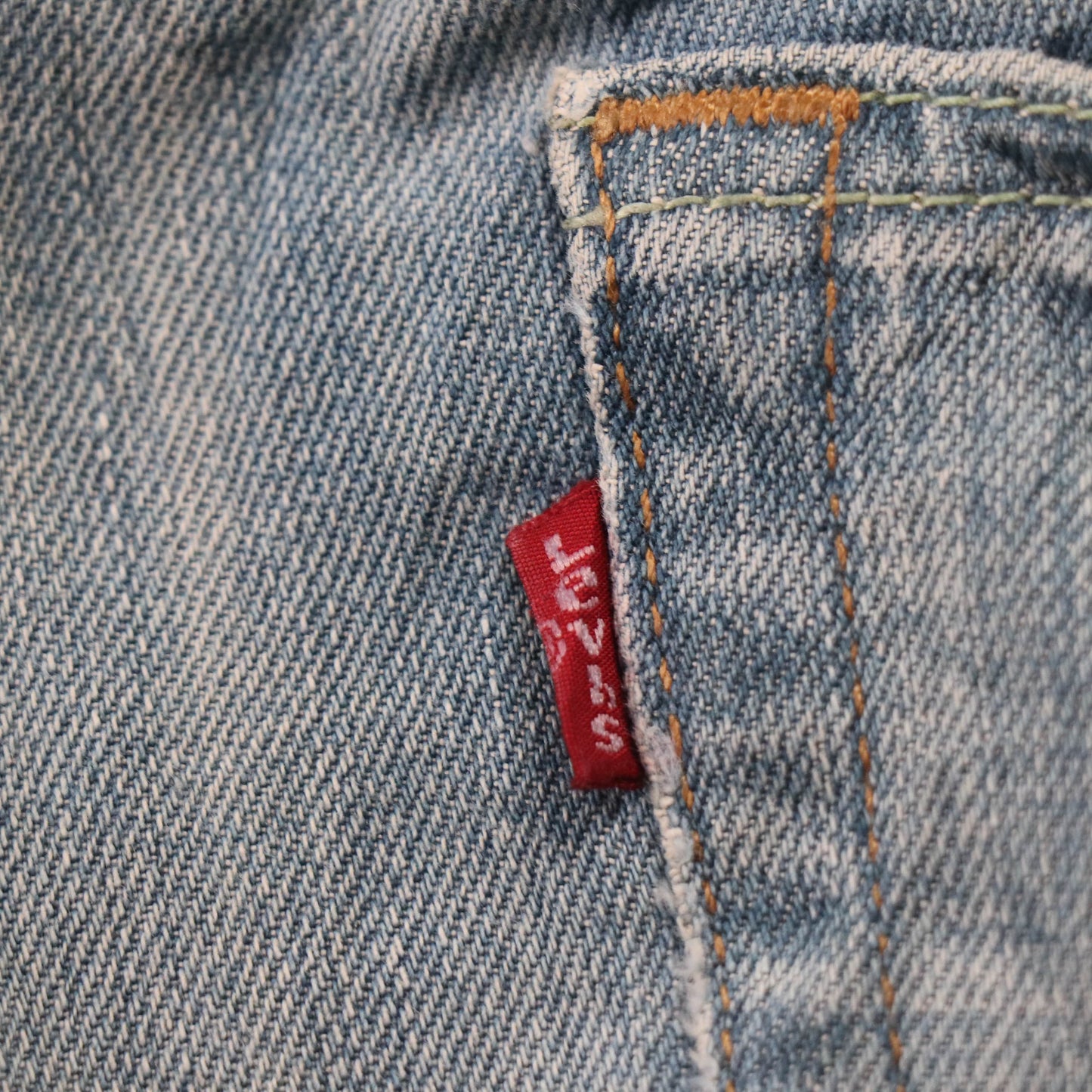 Levi's 505 Red Tab W48 L30 Straight Leg Regular Fit Classic Ripped Style Blue De