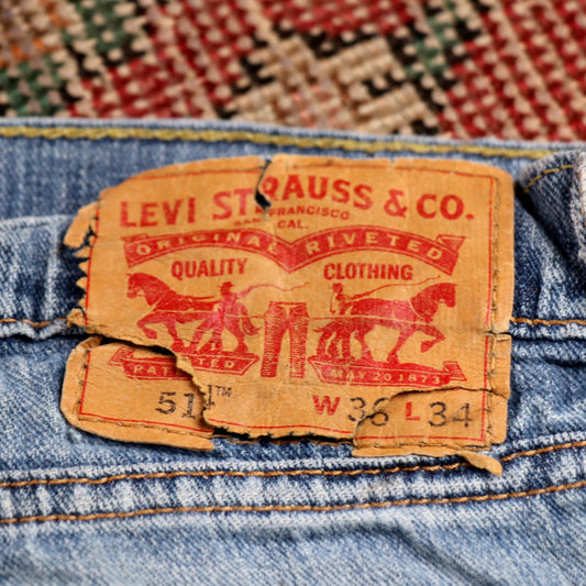 Levi's 514 W38 L33 Straight Leg Classic Ripped Style Blue Denim Jeans