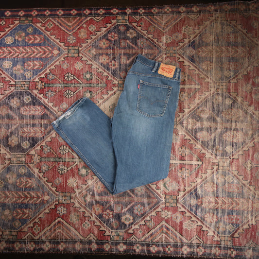 Levi's 514 W38 L32 Straight Leg Blue Denim Jeans