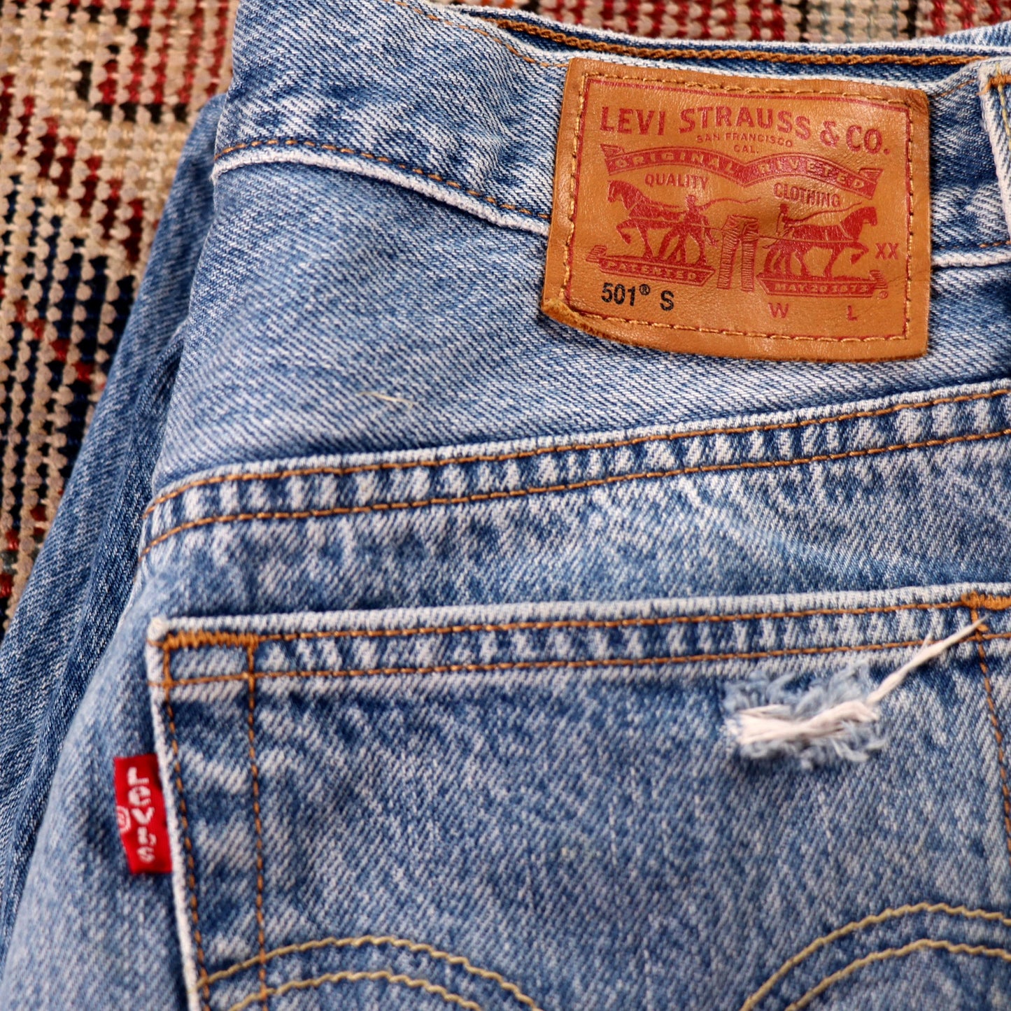 Levi's 501 W28 L28 Original Fit Classic Ripped Style Blue Denim Jeans