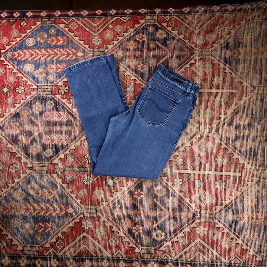 Lee W34 L32 Straight Leg Relaxed Fit Blue Denim Jeans