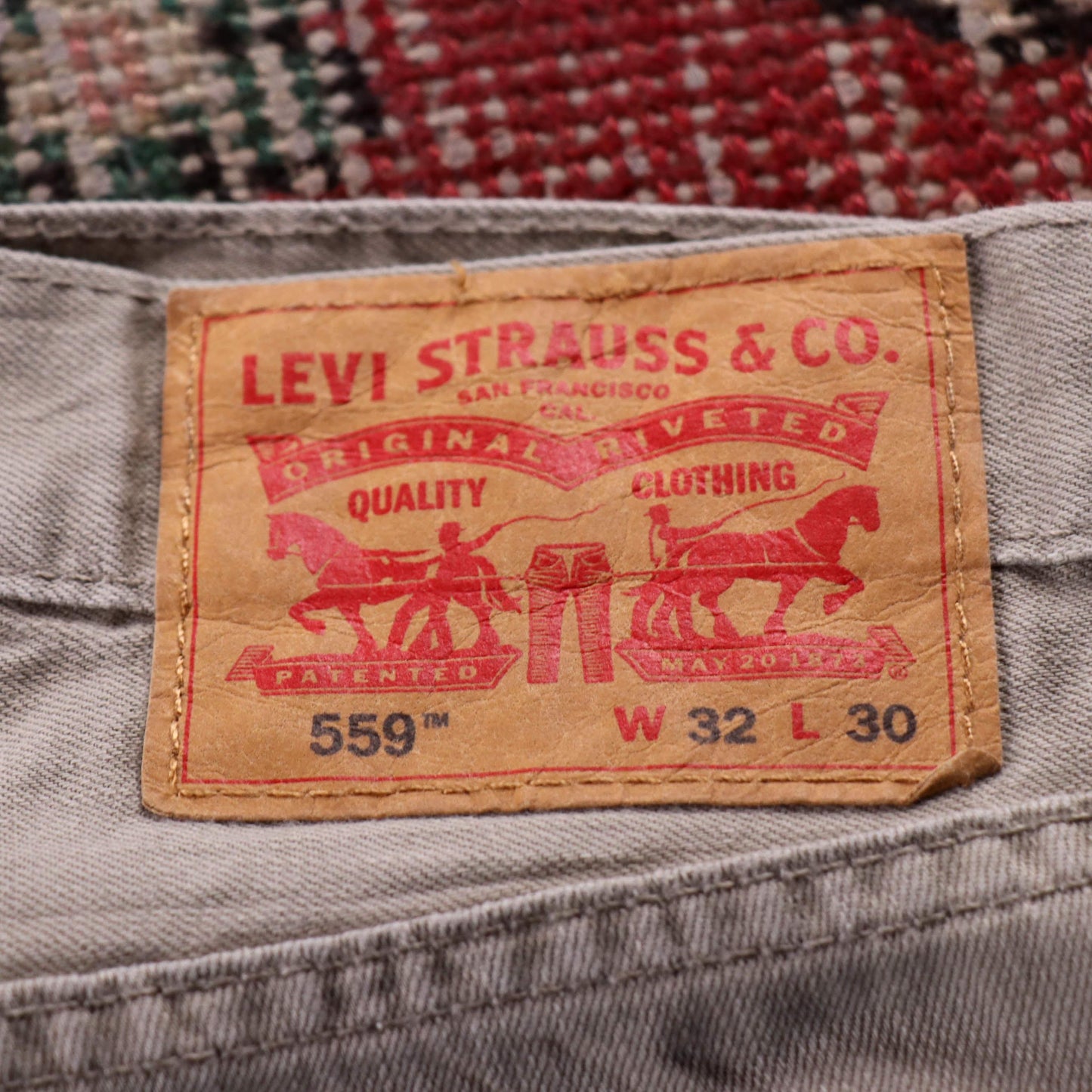 Levi's 559 Red Tab W32 L28 Straight Leg Relaxed Fit Beige Denim Jeans