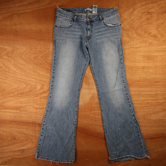 Levi's Red Tab W32 L1 Bootcut Blue Denim Jeans