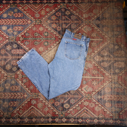 Wrangler W36 L31 Straight Leg Relaxed Fit Blue Denim Jeans