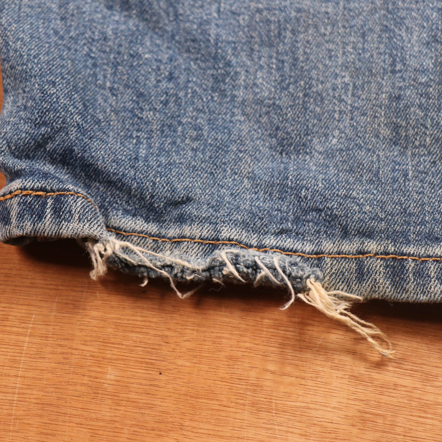 Levi's 501 Red Tab W34 L30 Original Fit Classic Ripped Style Blue Denim Jeans