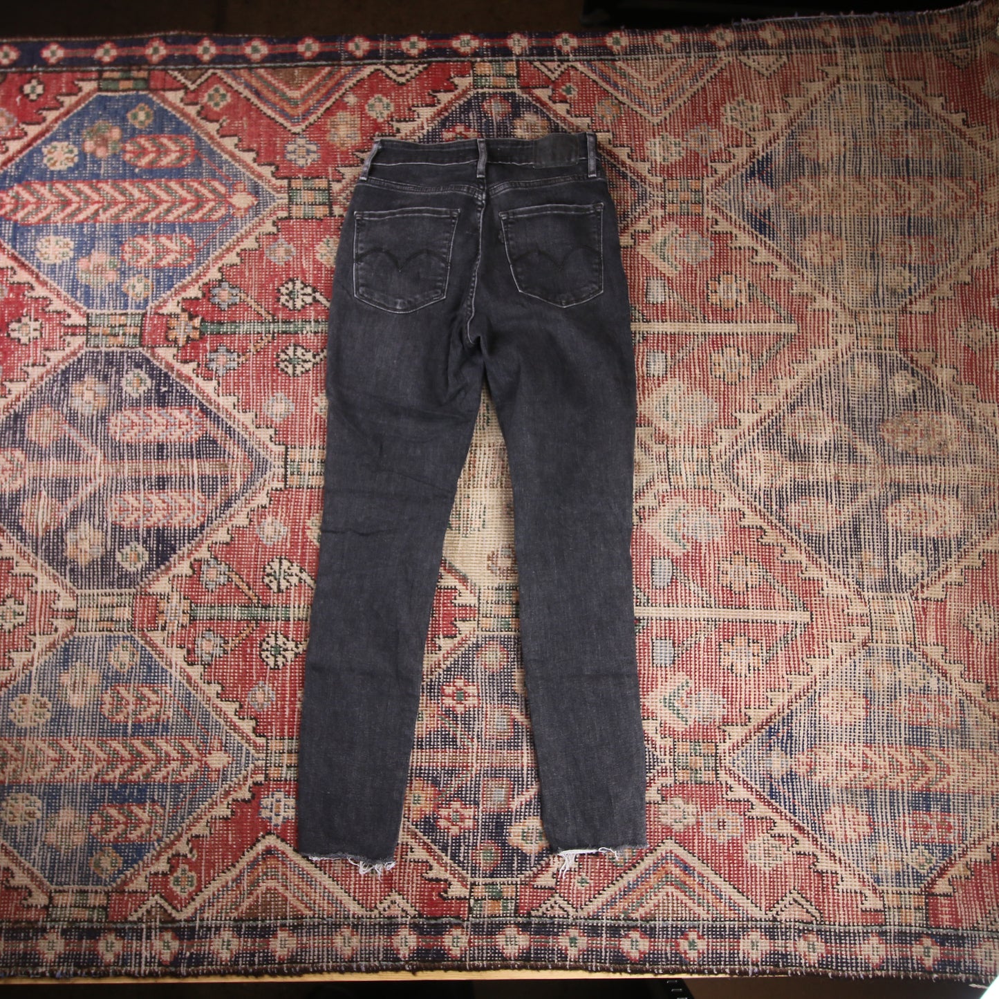 Levi's 721 W24 L26 Skinny Classic Ripped Style Black Denim Jeans