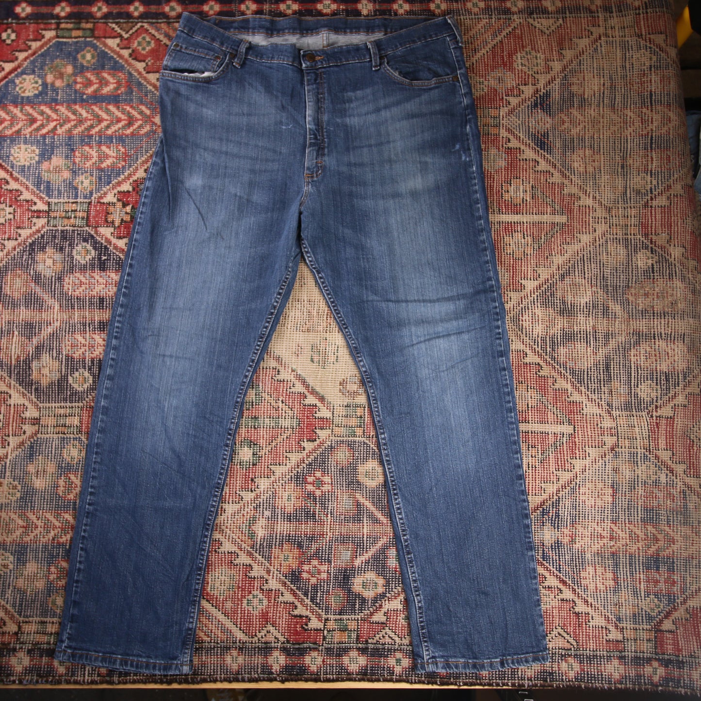 Wrangler W40 L31 Straight Leg Relaxed Fit Blue Denim Jeans