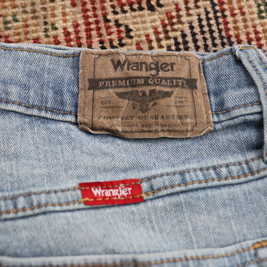 Wrangler W32 L29 Straight Leg Slim Fit Blue Denim Jeans