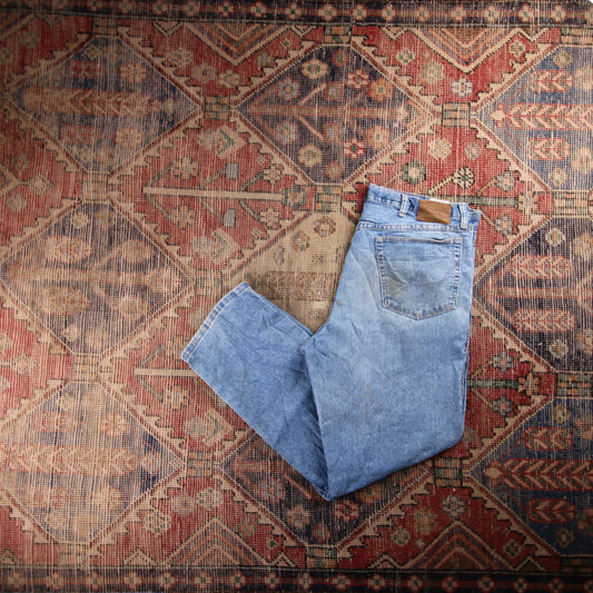 Wrangler W36 L29 Relaxed Blue Denim Jeans