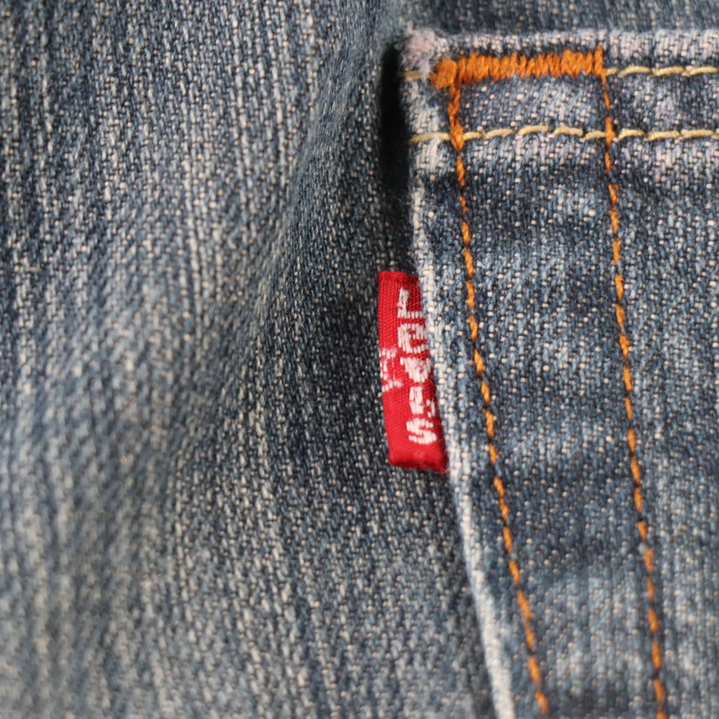 Levi's 550 Red Tab W42 L30 Tapered Leg Relaxed Fit Blue ** Denim Jeans