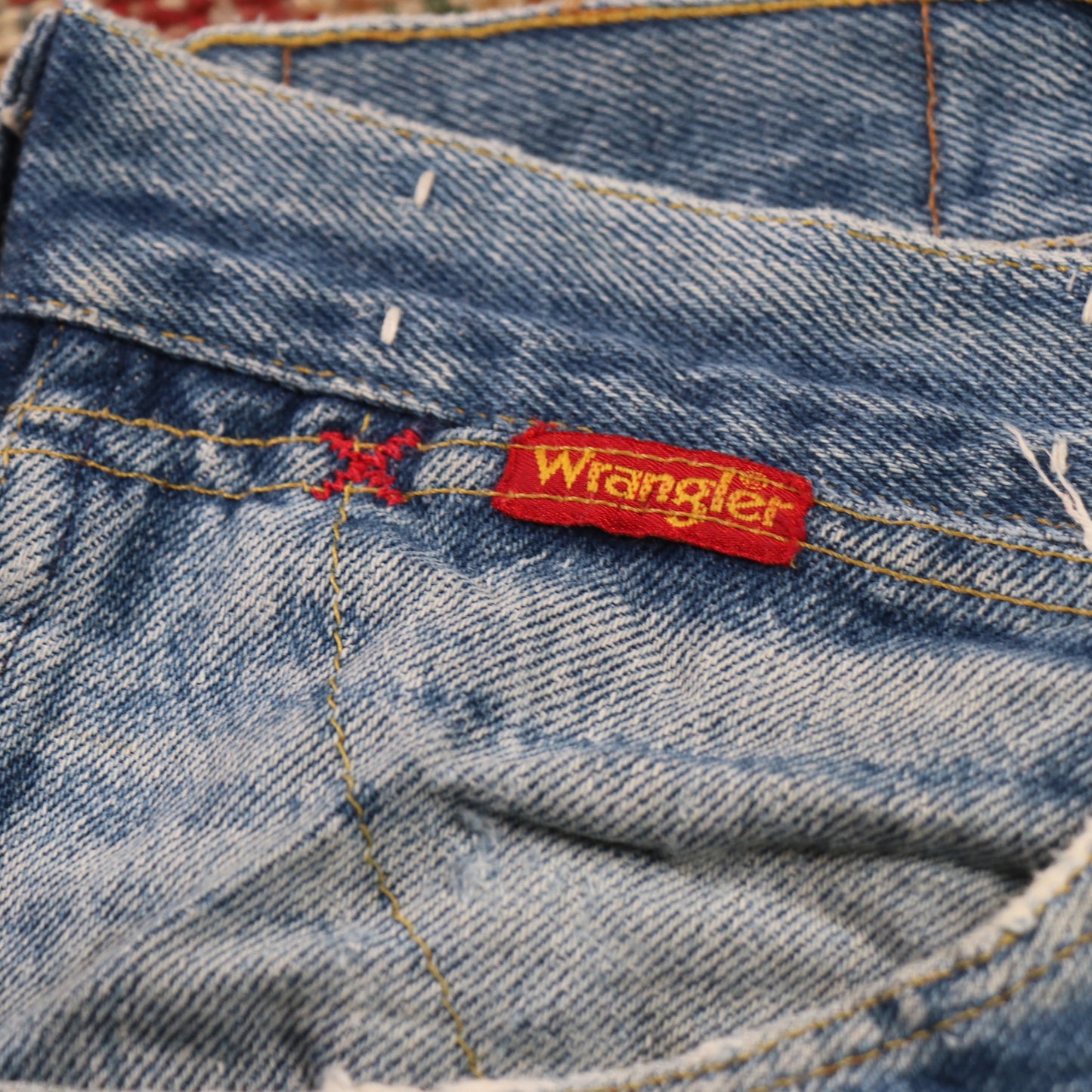 Wrangler W34 L29 Straight Leg Classic Ripped Style Blue Denim Jeans