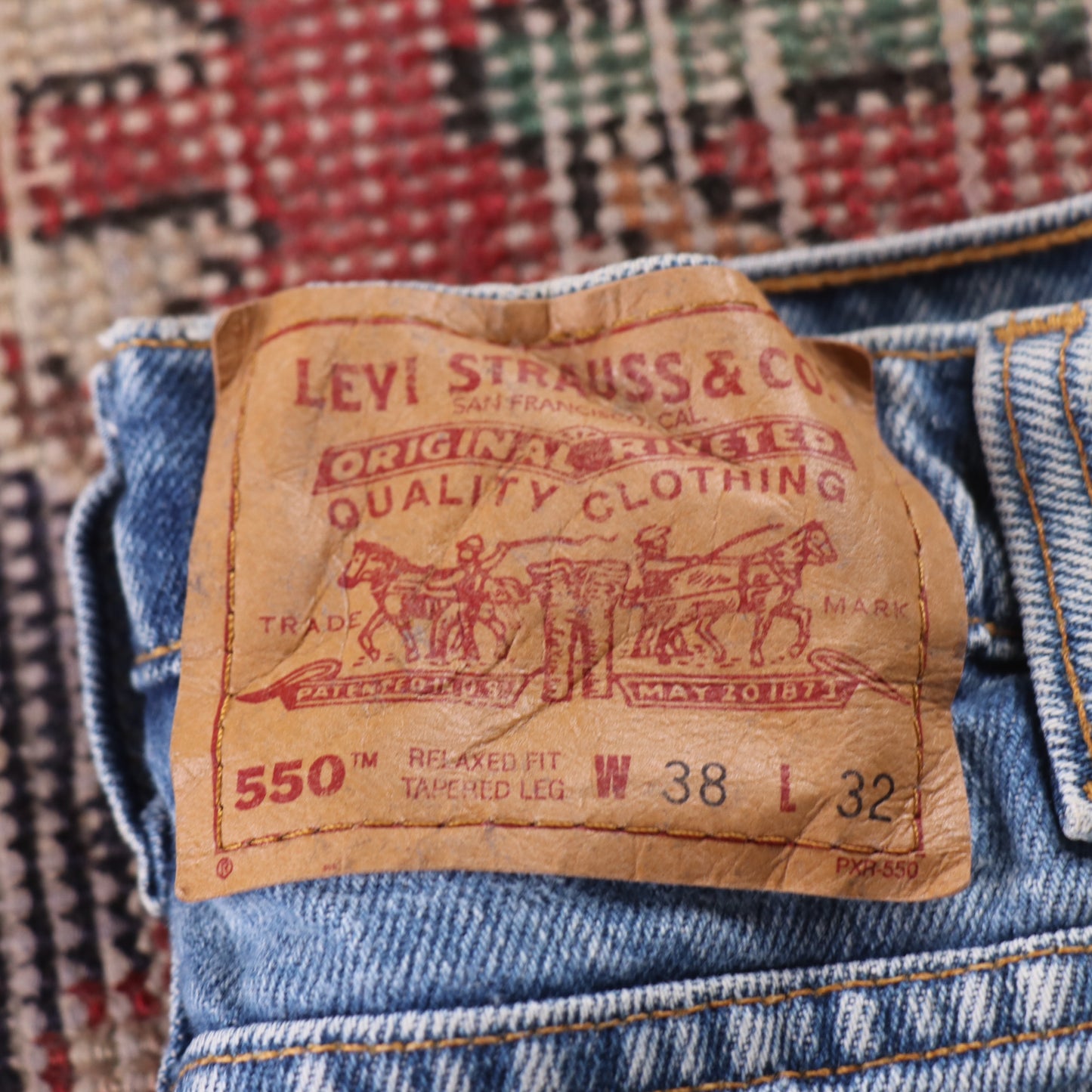 Levi's 550 Red Tab W36 L31 Tapered Leg Relaxed Fit Blue Denim Jeans