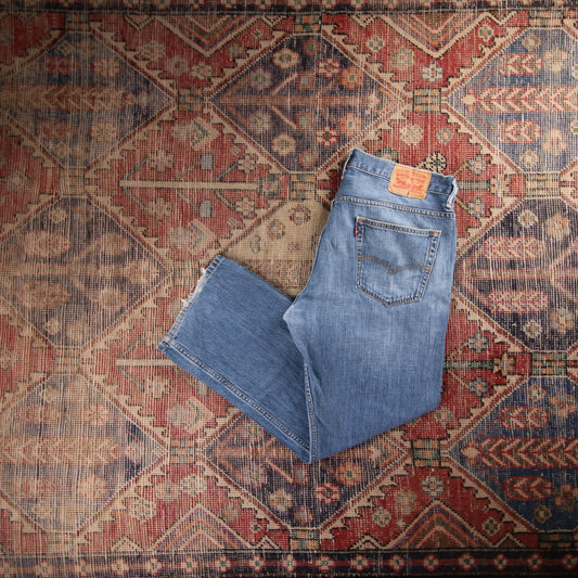 Levi's 509 W36 L27 Relaxed Classic Ripped Style Blue Denim Jeans