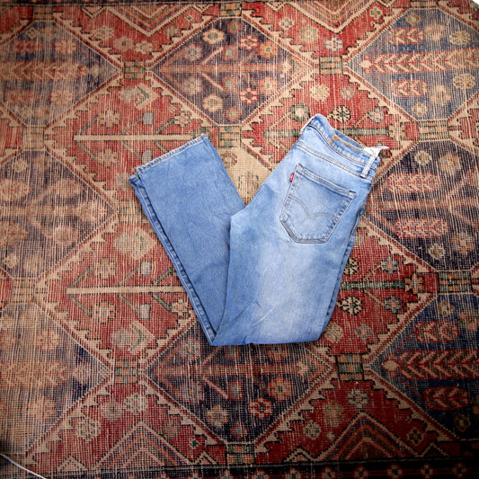 Levi's W32 L30 Straight Leg Blue Denim Jeans