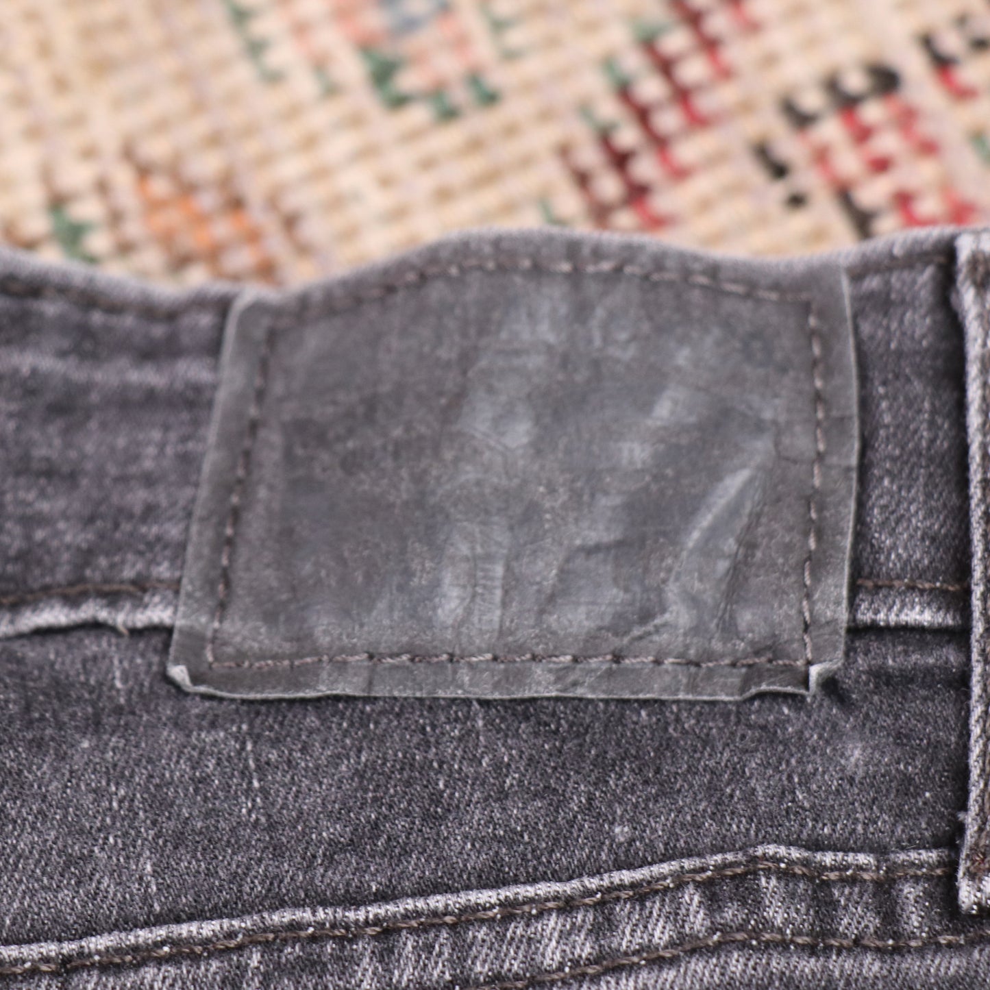 Levi's 721 W24 L26 Skinny Classic Ripped Style Black Denim Jeans