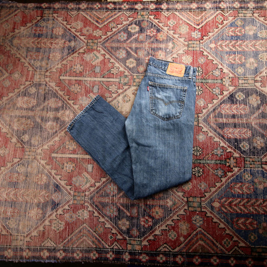 Levi's 559 W34 L31 Straight Leg Relaxed Fit Classic Ripped Style Blue Denim Jean