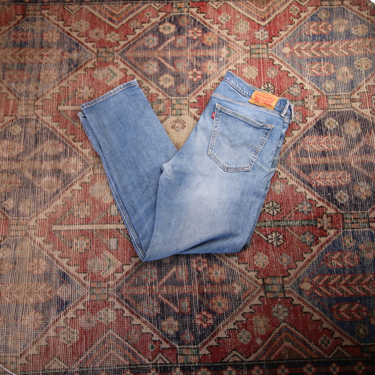 Levi's 541 W38 L31 Tapered Leg Classic Ripped Style Blue Denim Jeans