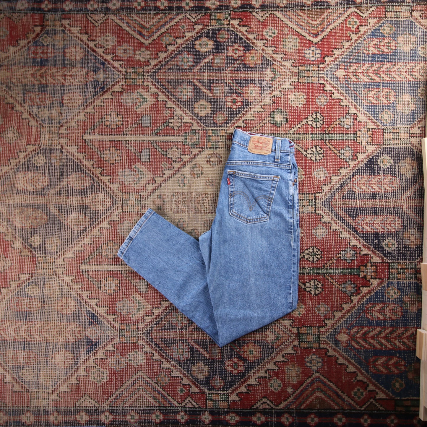 Levi's Red Tab W26 L27 Relaxed Tapered Leg Blue ** Denim Only Jeans