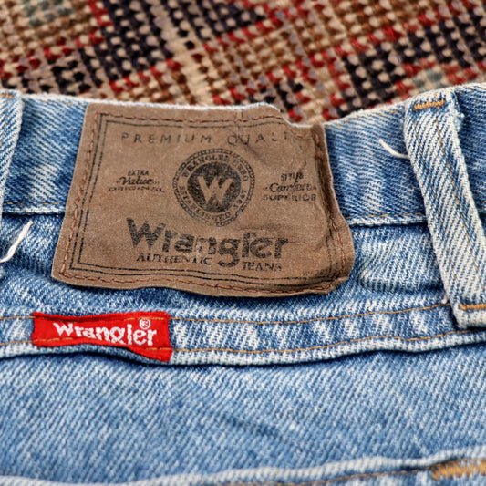 Wrangler W42 L30 Straight Leg Relaxed Fit Blue Denim Jeans