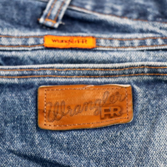 Wrangler W34 L34 Straight Leg Relaxed Fit Blue Denim Jeans