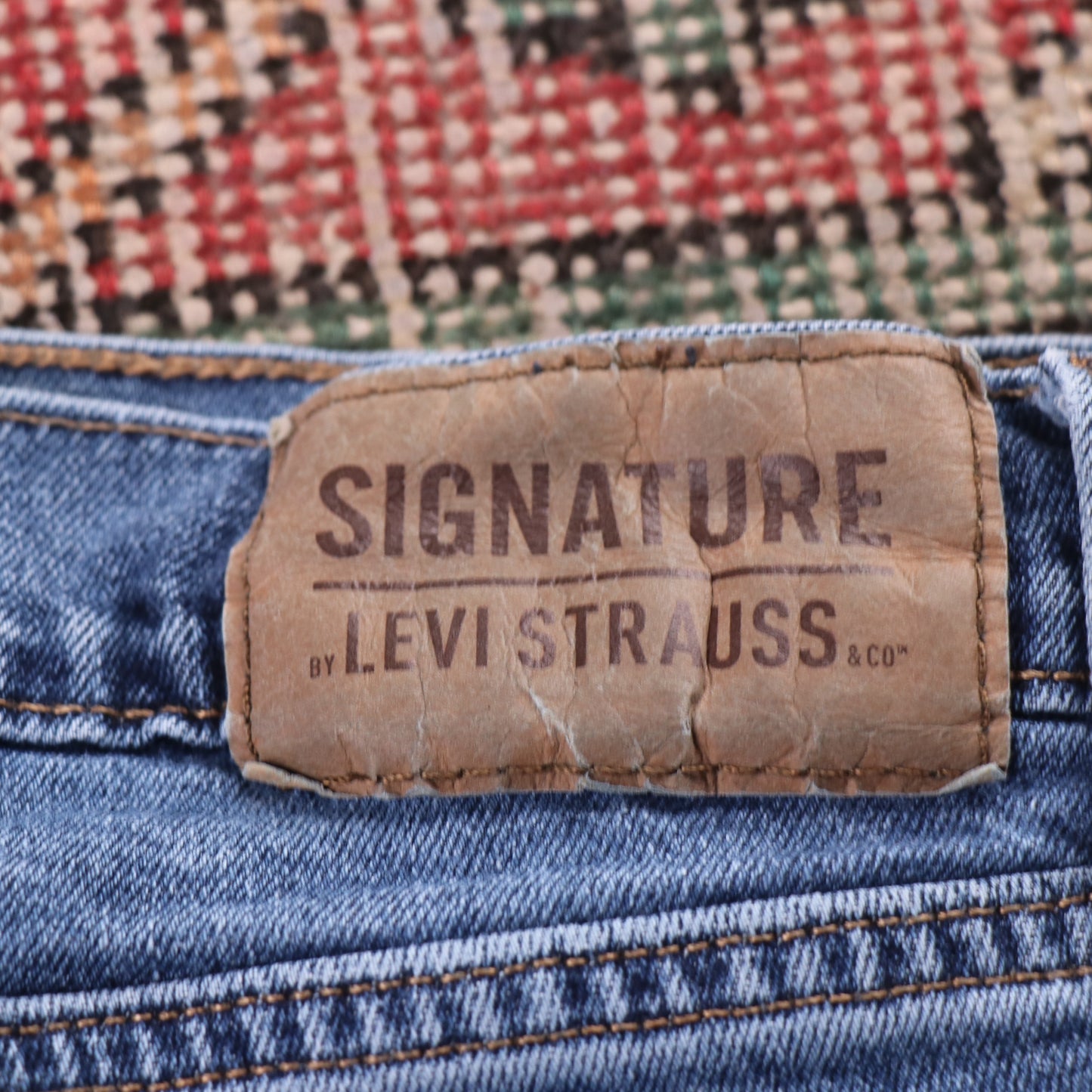 Levi's W34 L30 Straight Classic Ripped Style Blue Denim Jeans