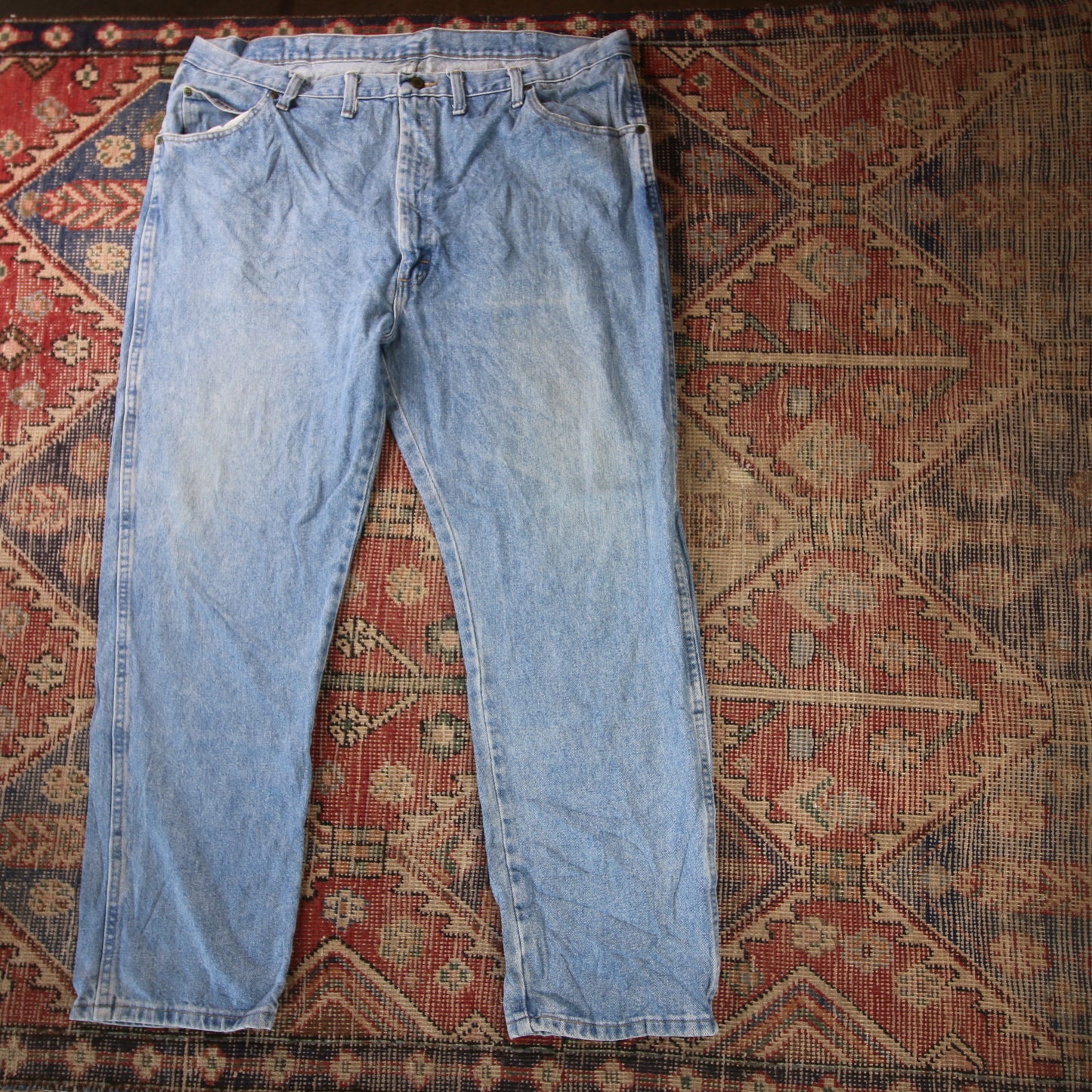 Wrangler W42 L30 Straight Leg Relaxed Fit Blue Denim Jeans