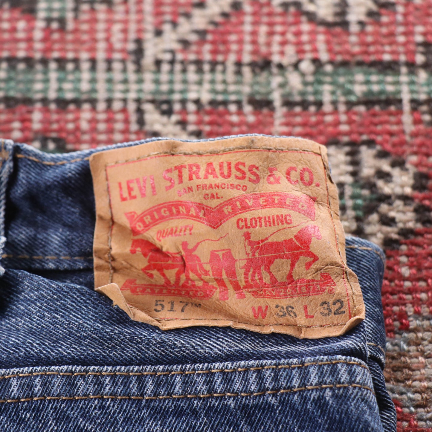 Levi's 517 Red Tab W36 L31 Bootcut Slim Fit Classic Ripped Style Blue Denim Jean