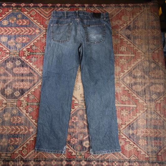 Lee W34 L30 Straight Leg Relaxed Fit Blue Denim Jeans