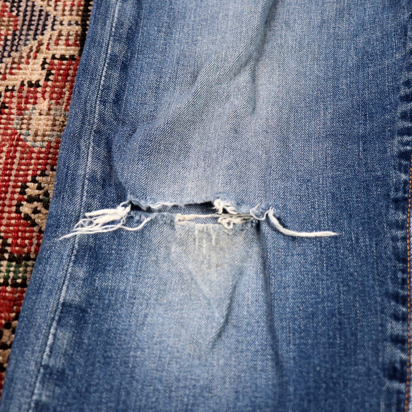Levi's 502 W34 L30 Tapered Leg Regular Fit Classic Ripped Style Blue Denim Jeans