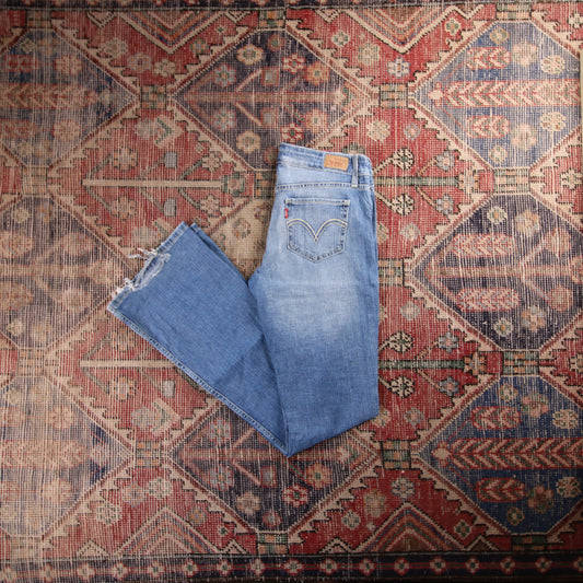 Levi's 518 Red Tab W28 L33 Flared Blue ** Denim Jeans