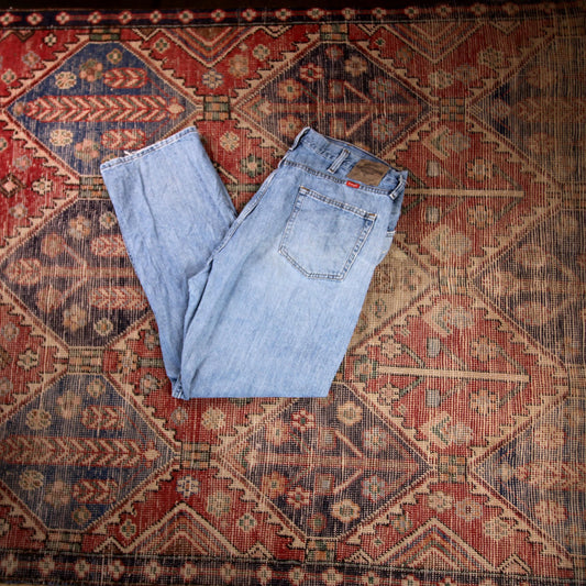 Wrangler W40 L30 Straight Leg Relaxed Fit Blue Denim Jeans
