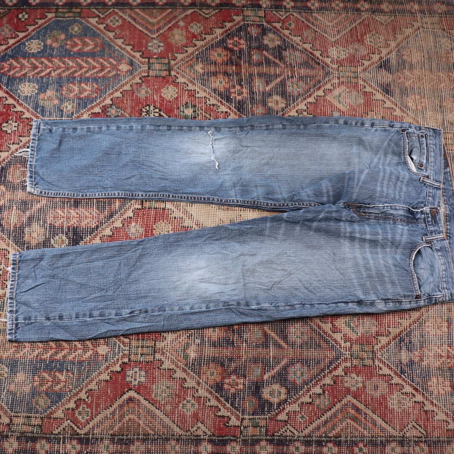 Levi's W34 L30 Straight Leg Classic Ripped Style Blue Denim Jeans