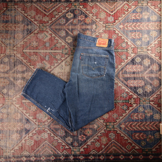 Levi's 550 Red Tab W42 L30 Tapered Leg Relaxed Fit Blue ** Denim Jeans