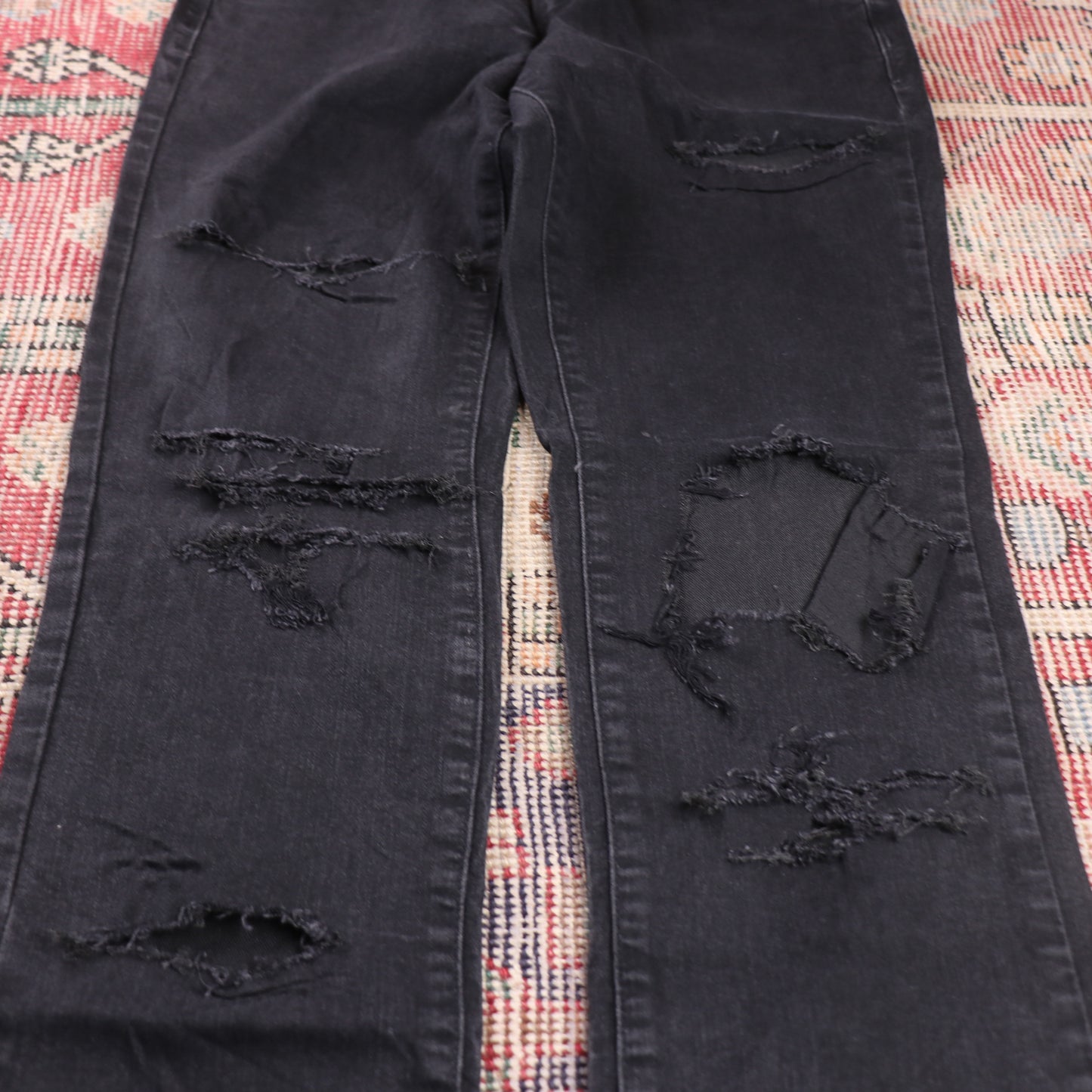Levi's 505 W28 L31 Straight Leg Regular Fit Classic Ripped Style Black Denim Jea