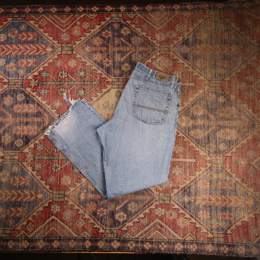 Wrangler W38 L30 Straight Leg Relaxed Fit Blue Denim Jeans