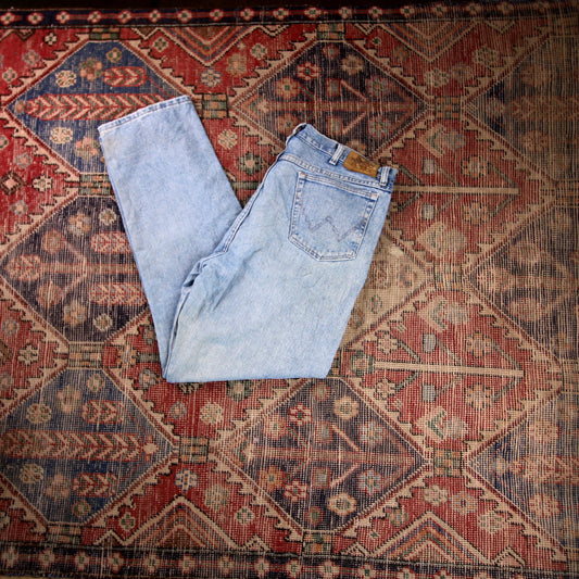 Wrangler W38 L33 Straight Leg Relaxed Fit Blue Denim Jeans