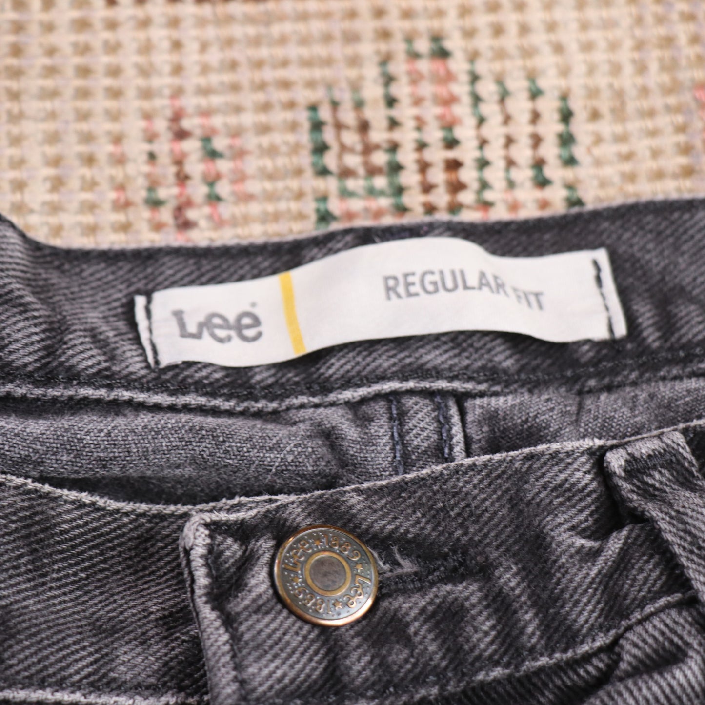 Lee W32 L31 Straight Leg Regular Fit Black Denim Jeans