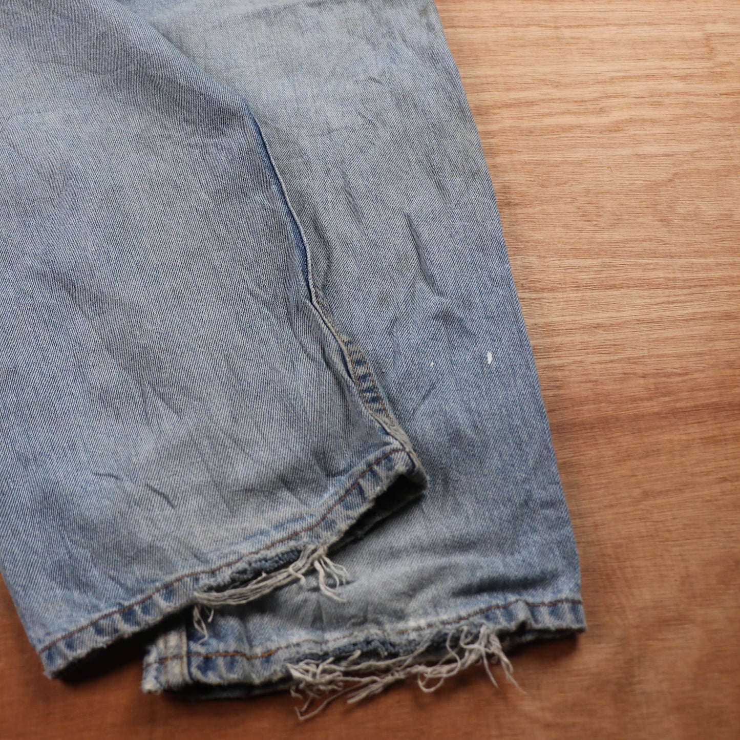 Levi's 505 Red Tab W38 L30 Straight Leg Regular Fit Classic Ripped Style Blue De